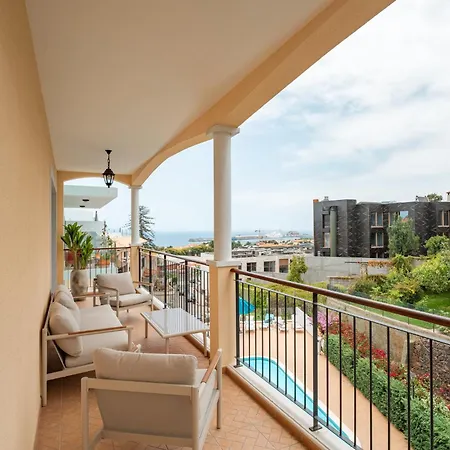 Nora Charming - Pool -10m Walk Center Funchal (Madeira)