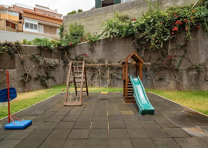 Nora Charming - Pool -10m Walk Center アパート