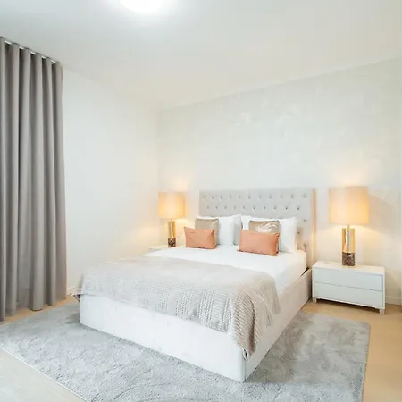 Nora Charming - Pool -10m Walk Center * Фуншал