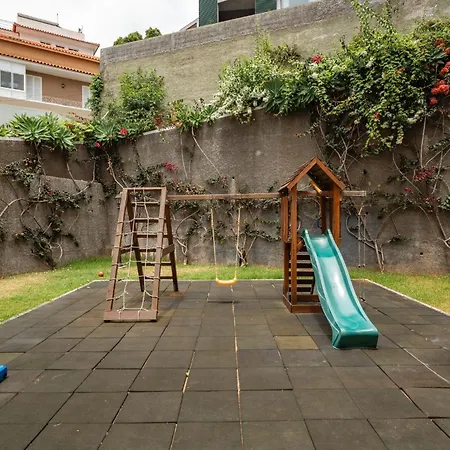 Nora Charming - Pool -10m Walk Center Апартаменты