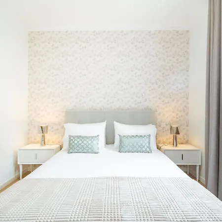 Nora Charming - Pool -10m Walk Center