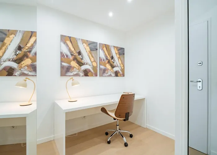 Nora Charming - Pool -10m Walk Center