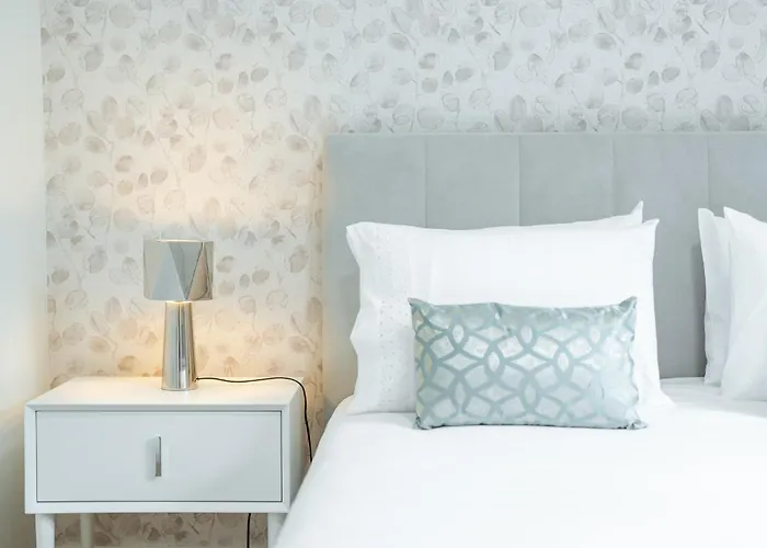 Nora Charming - Pool -10m Walk Center *